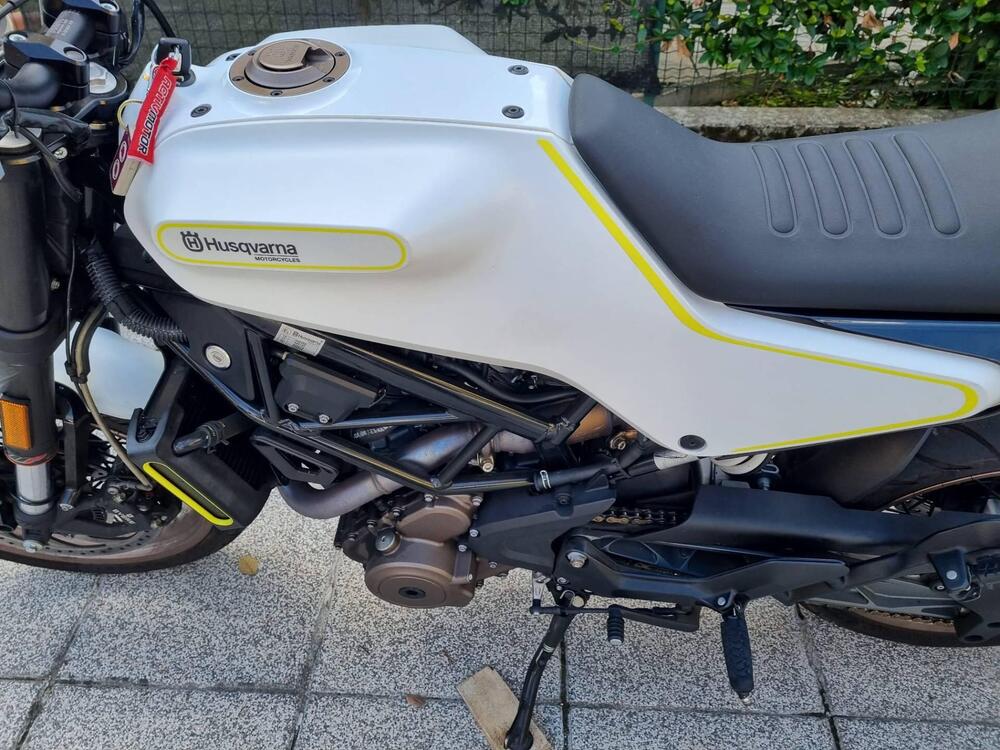Husqvarna Vitpilen 401 (2018 - 19) (3)