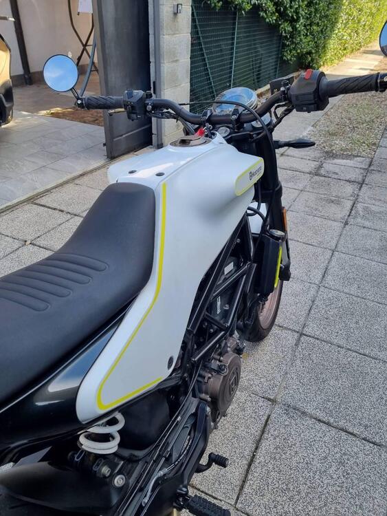 Husqvarna Vitpilen 401 (2018 - 19) (4)