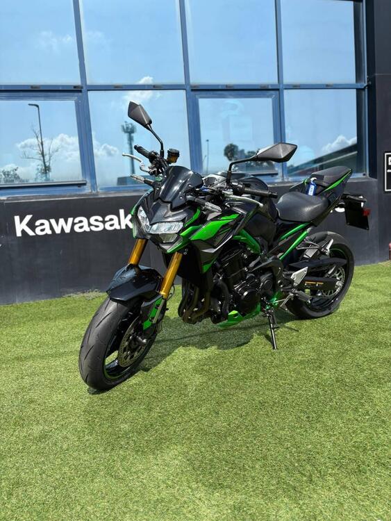 Kawasaki Z 900 SE (2022 - 24) (4)