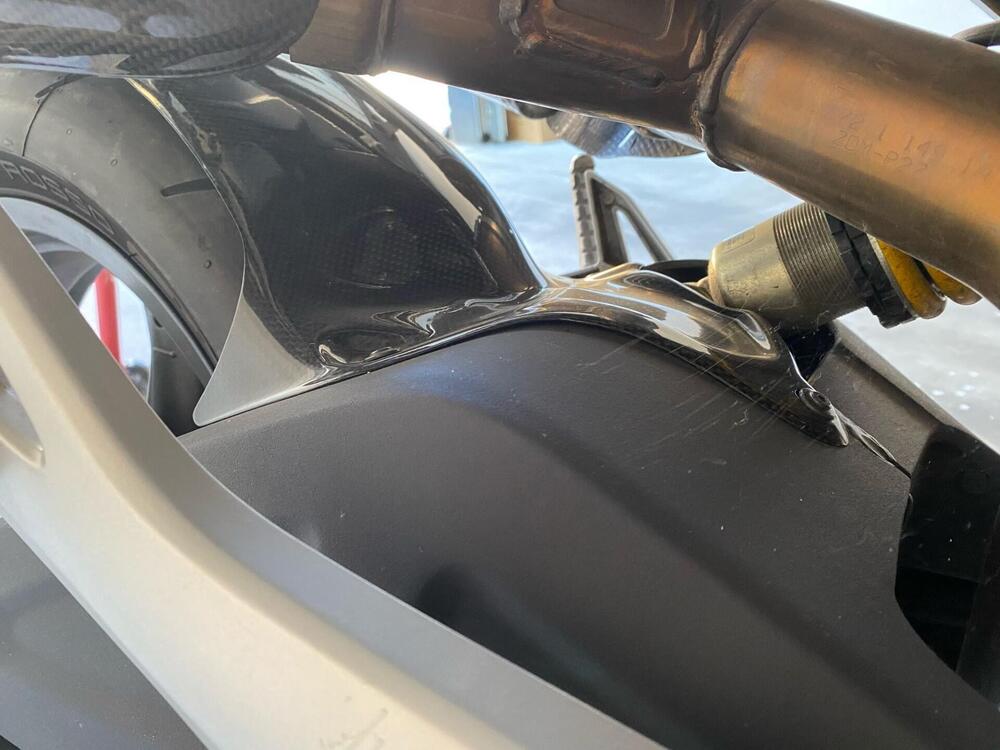 Ducati Monster 696 Plus (2007 - 14) (5)