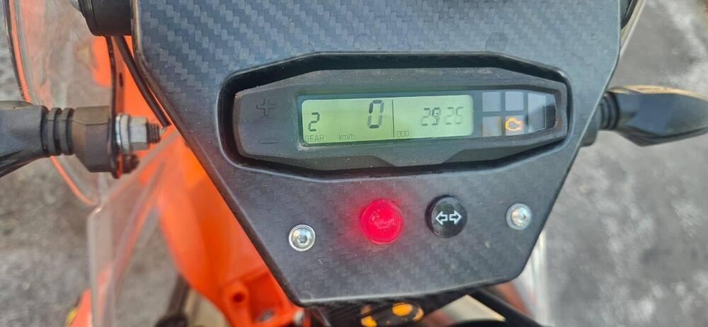 KTM 690 Enduro R (2022 - 25) (2)