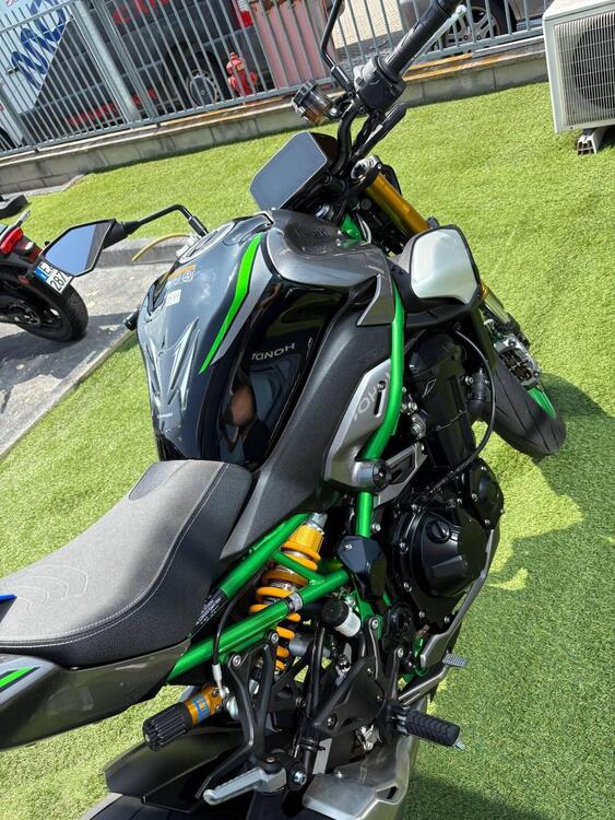 Kawasaki Z 900 SE (2025 - 26) (2)
