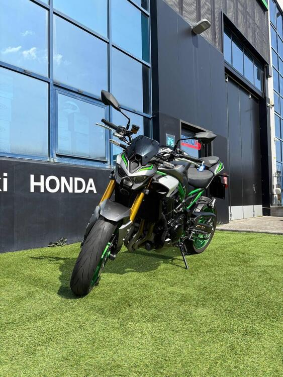 Kawasaki Z 900 SE (2025 - 26) (4)