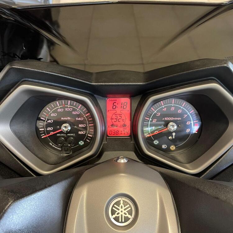 Yamaha X-Max 400 (2013 - 16) (2)