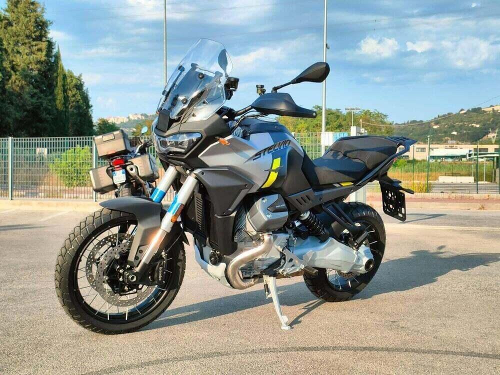 Moto Guzzi Stelvio (2024 - 25) (5)