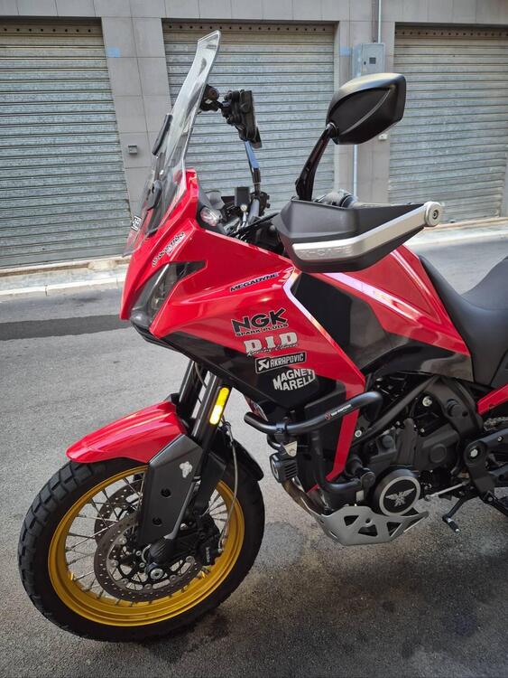 Moto Morini X-Cape 650 Gold Wheels Edition (2022 - 25) (2)