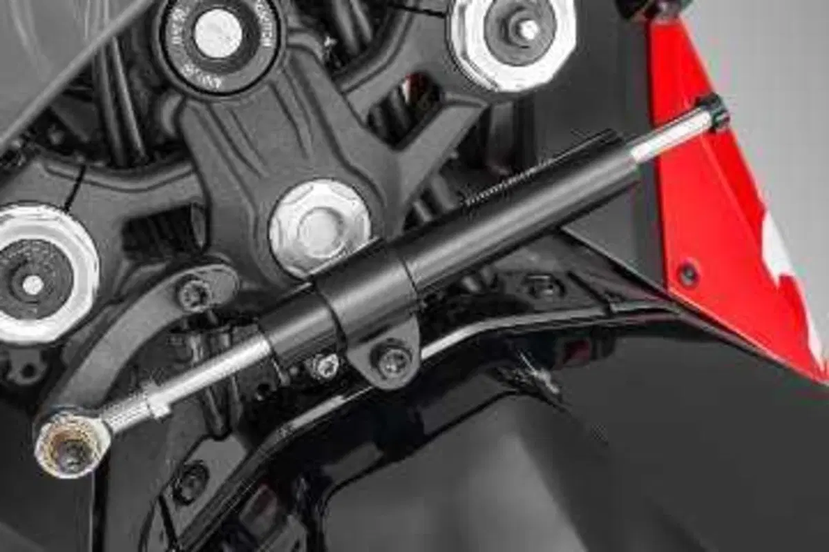 SBK 2025. QJMOTOR ha presentato la nuova SRK 800 RS (7)