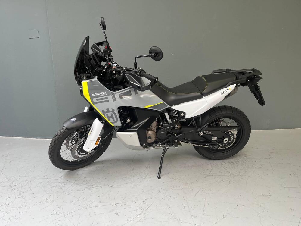 Husqvarna Norden 901 (2022 - 25) (2)
