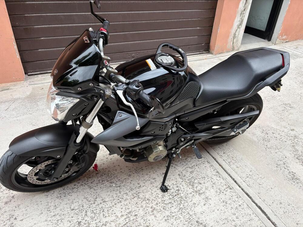 Yamaha XJ6 (2008 - 15) (2)