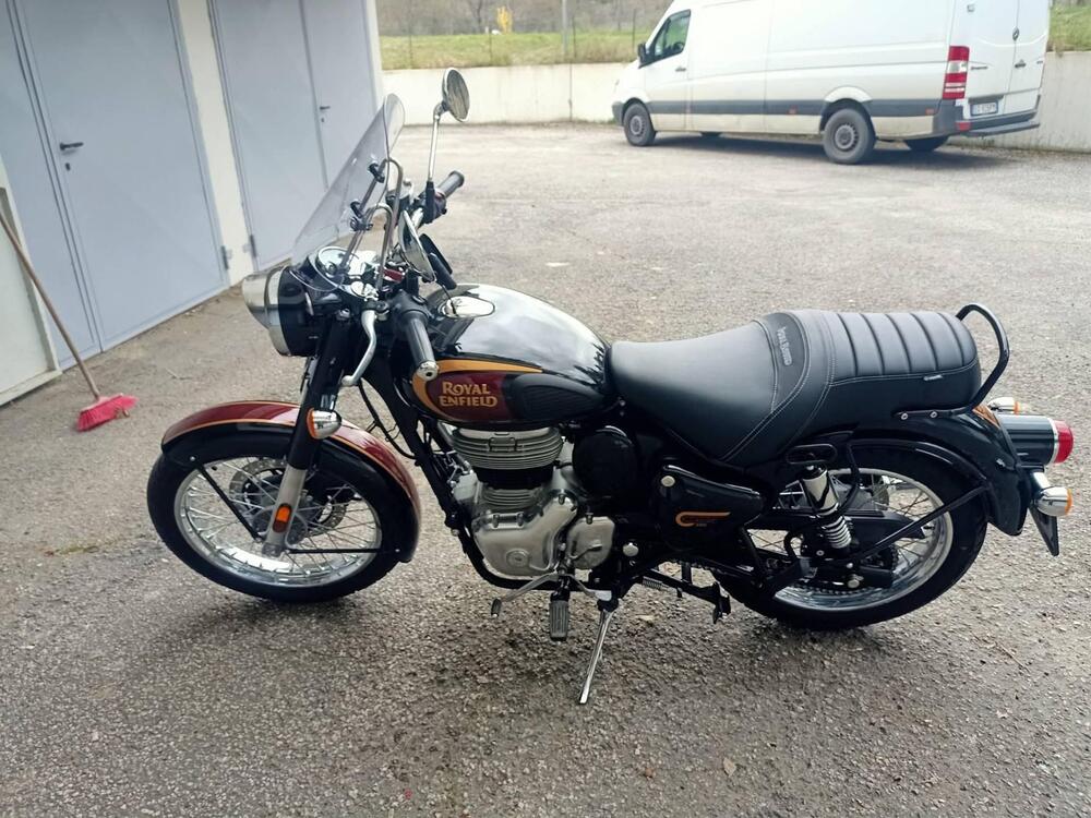 Royal Enfield Classic 350 (2021 - 25) (4)