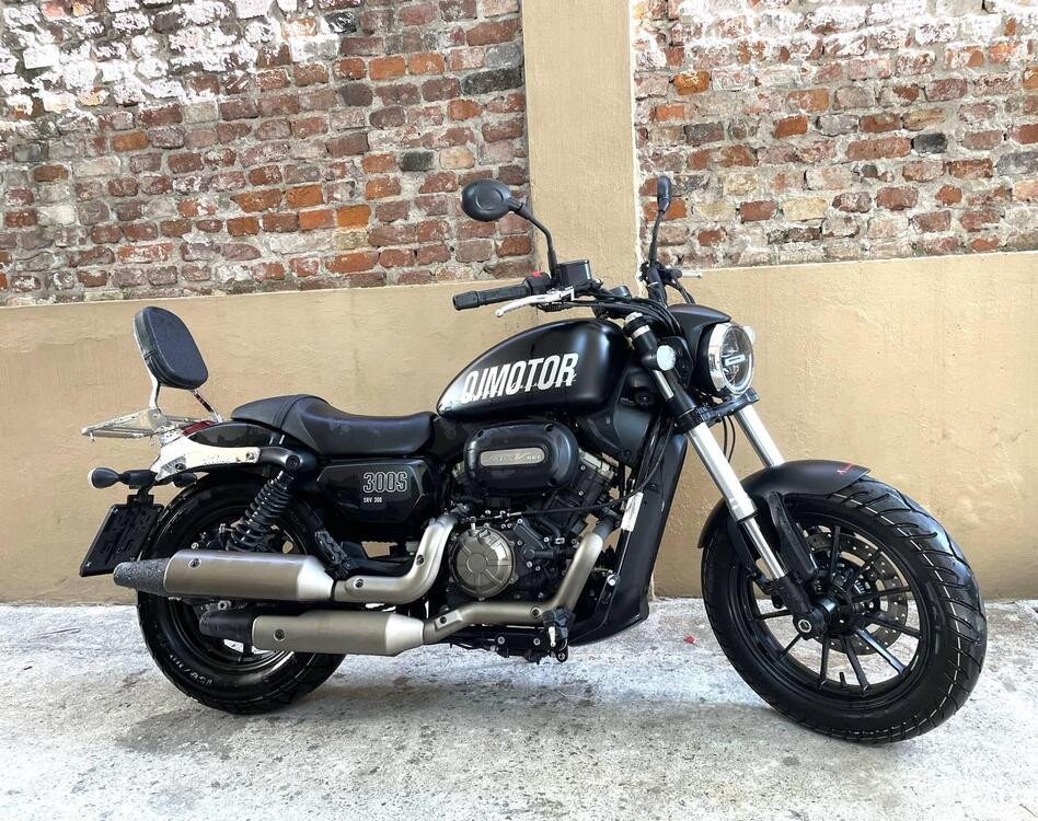 QJ Motor SRV 300 (2023 - 25)