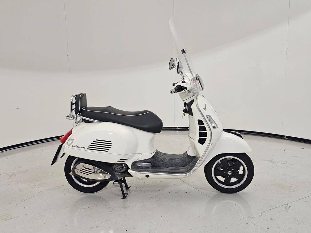 Vespa GTS 300 Super (2008 - 16) (4)