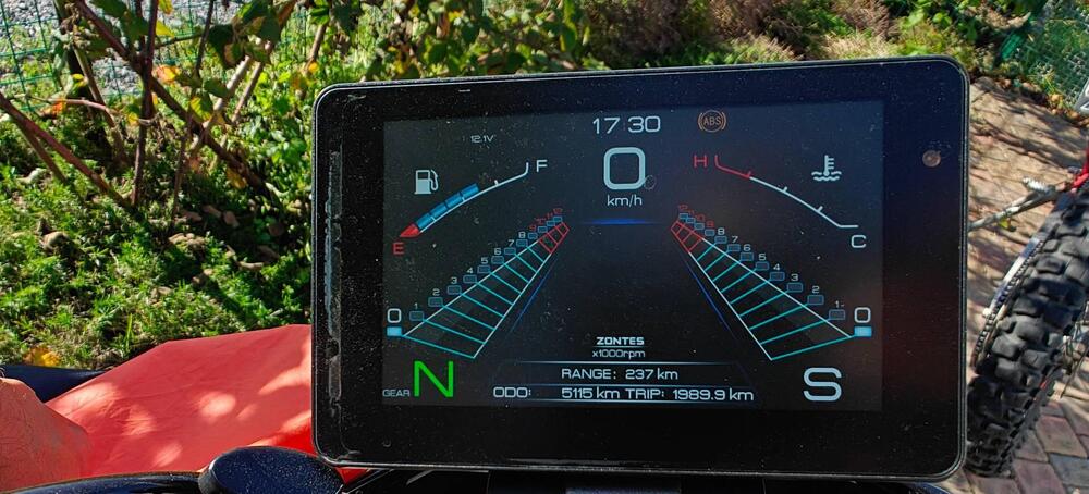 Zontes ZT310-R1 (2022 - 23) (5)