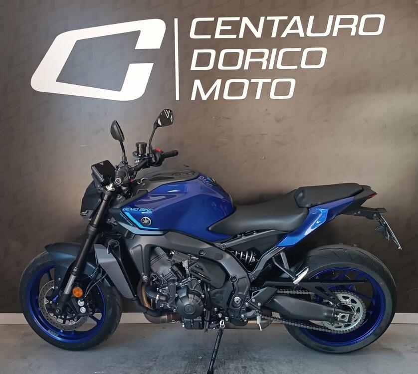 Yamaha MT-09 Y-AMT (2024 - 25) (2)