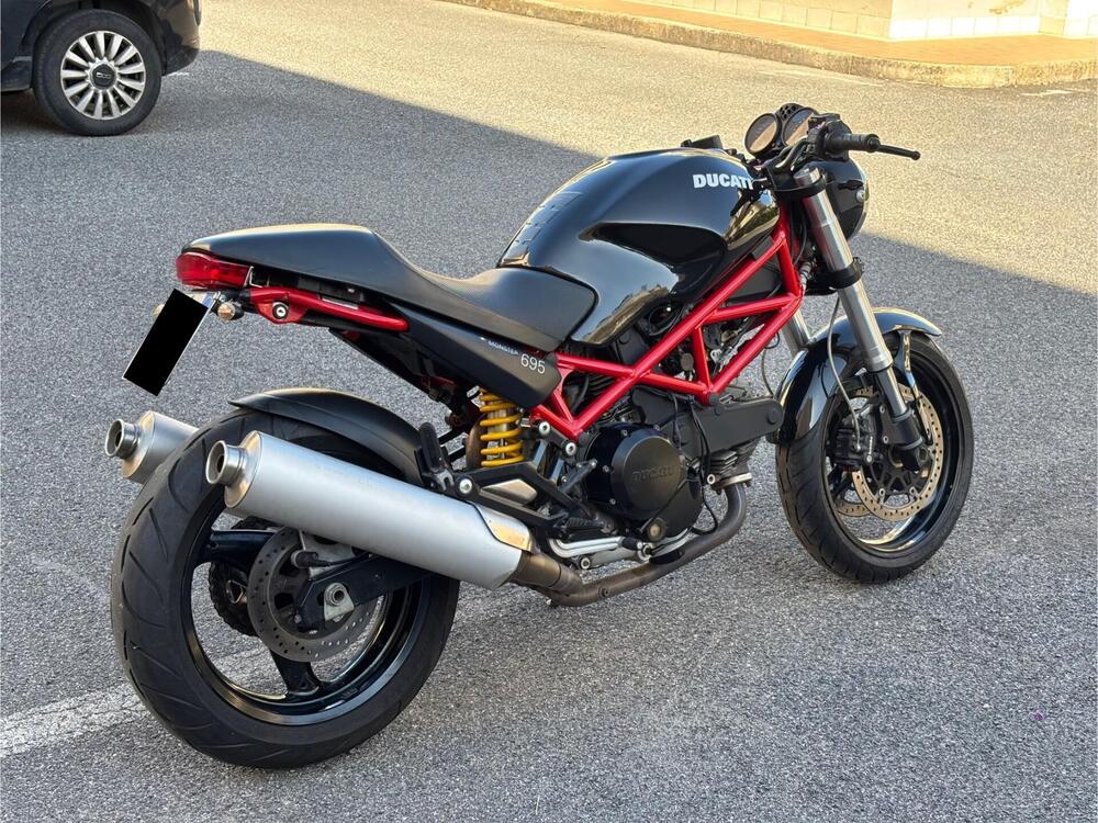Ducati Monster 695 (2006 - 08) (2)