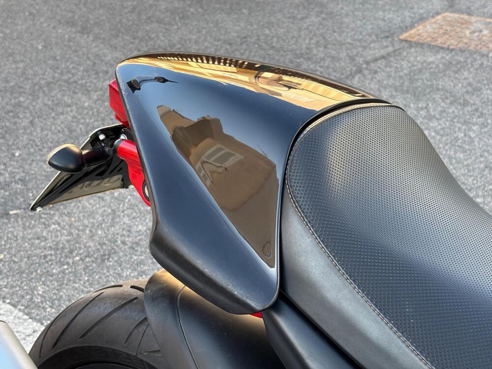 Ducati Monster 695 (2006 - 08) (5)