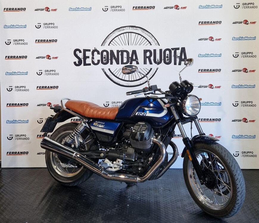 Moto Guzzi V7 Special (2021 - 24) (4)