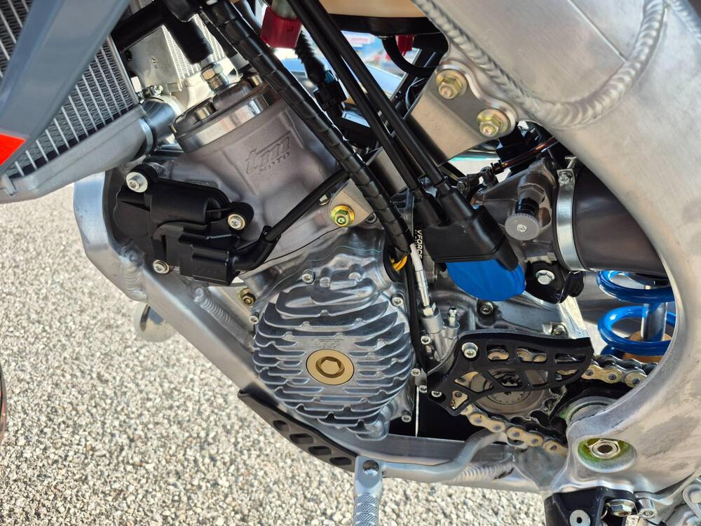 Tm Moto SMR 125 ES Fi 2T (2025) (3)