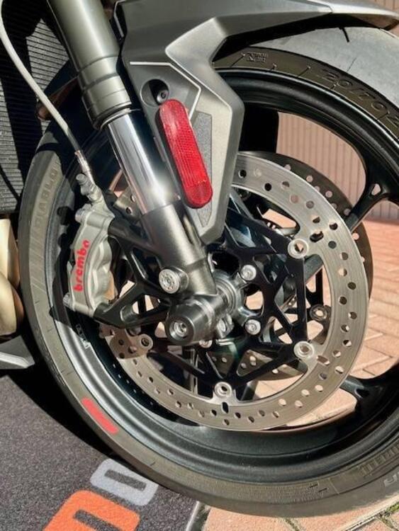 Triumph Street Triple 765 RS (2023 - 25) (5)