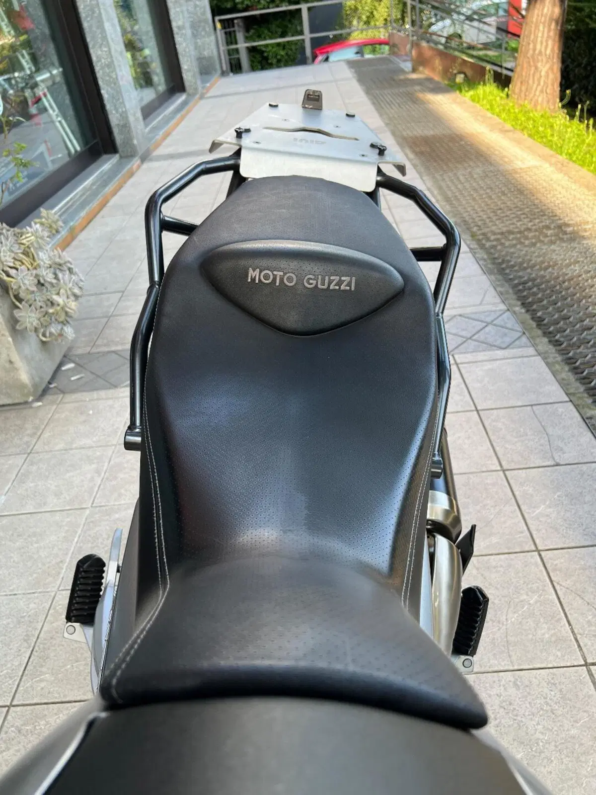 Moto Guzzi V85 TT (2019 - 20) (8)