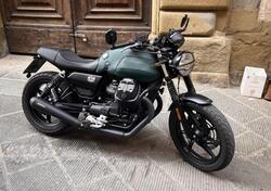 Moto Guzzi V7 Stone (2021 - 24) usata