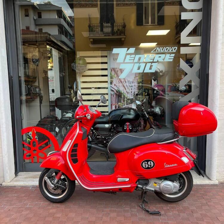 Vespa GTS 300 Super (2008 - 16)