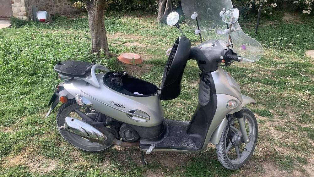 Kymco People 50 (1999 - 05) (3)