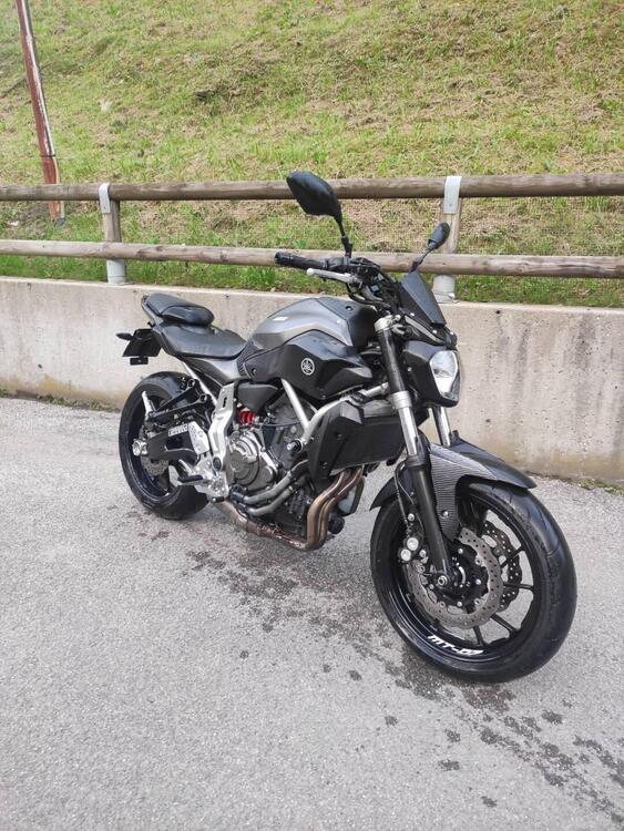 Yamaha MT-07 ABS (2014 - 16) (2)