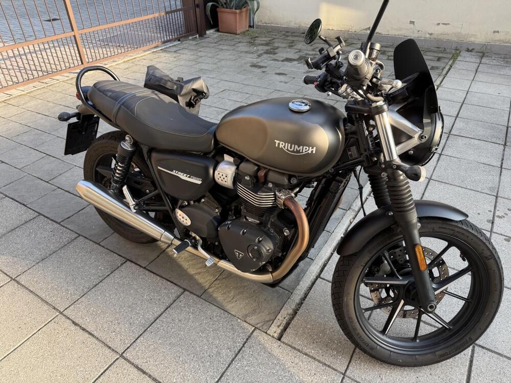 Triumph Street Twin 900 (2019 - 20) (3)