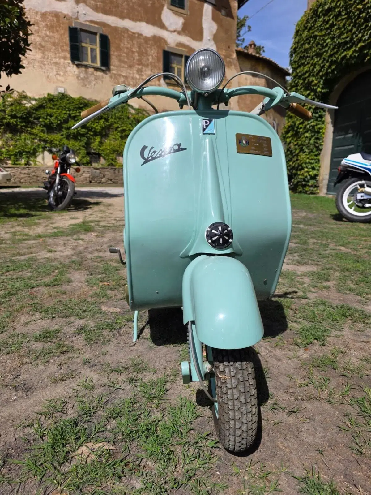 Vespa 125U (2)