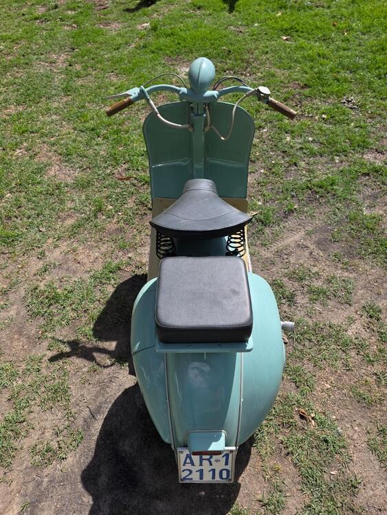 Vespa 125U (5)