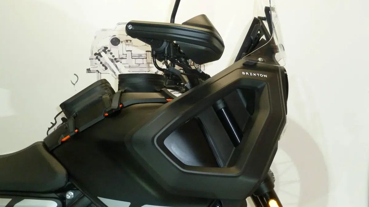 Brixton Motorcycles Crossfire 500 Storr (2025 - 26) (3)
