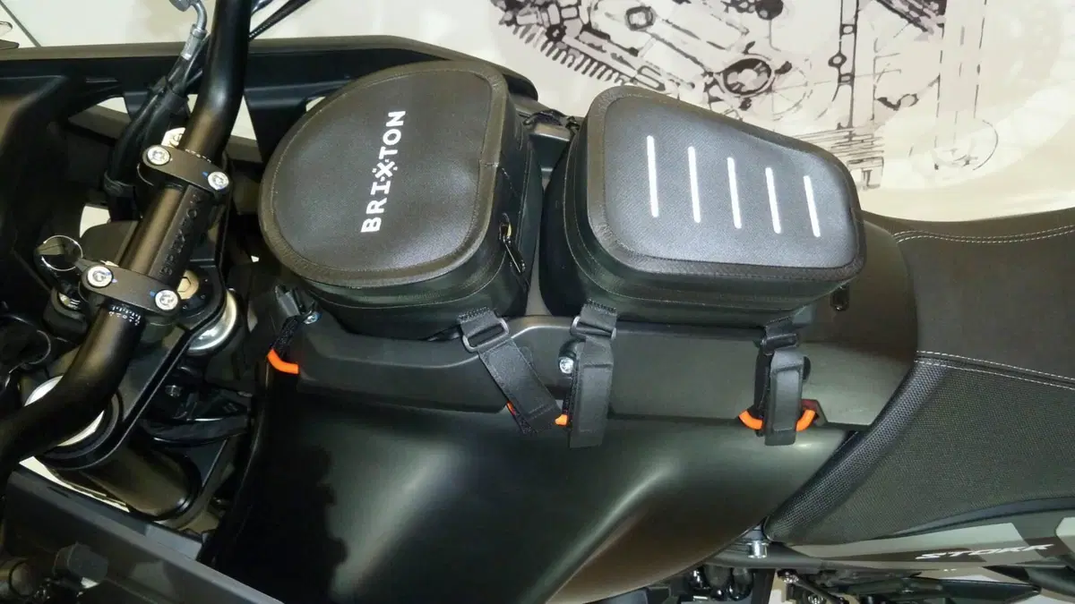 Brixton Motorcycles Crossfire 500 Storr (2025 - 26) (11)