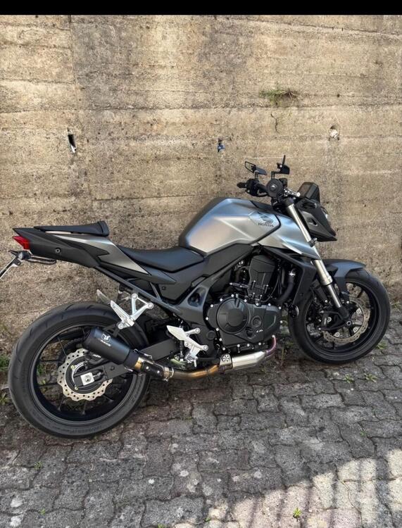 Honda CB 750 Hornet (2023 - 24) (2)