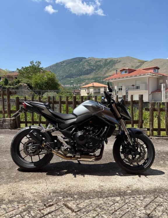 Honda CB 750 Hornet (2023 - 24) (3)