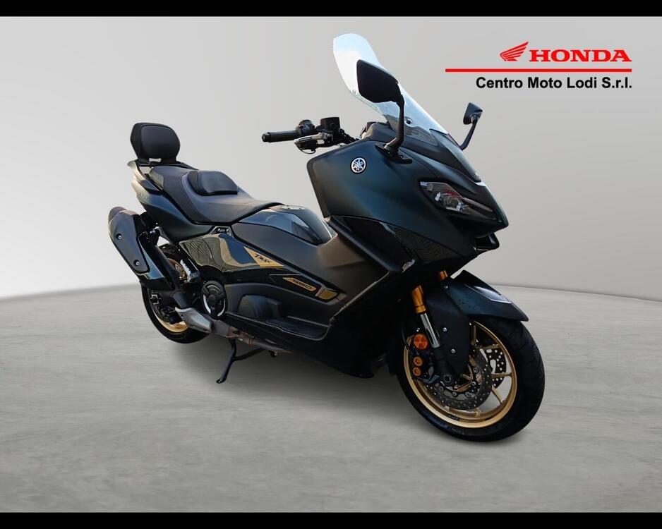 Yamaha T-Max 560 Tech Max (2020) (2)