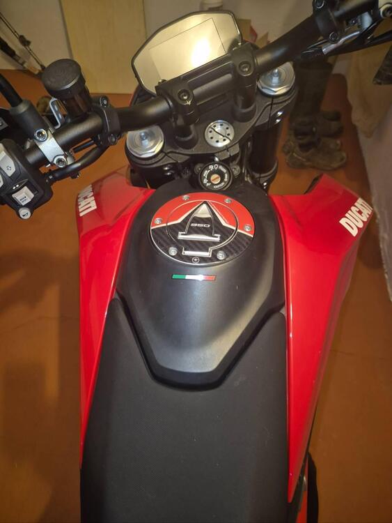 Ducati Hypermotard 950 (2022 - 25) (4)