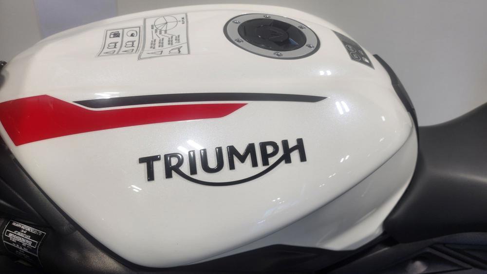Triumph Street Triple S (2020 - 23) (5)