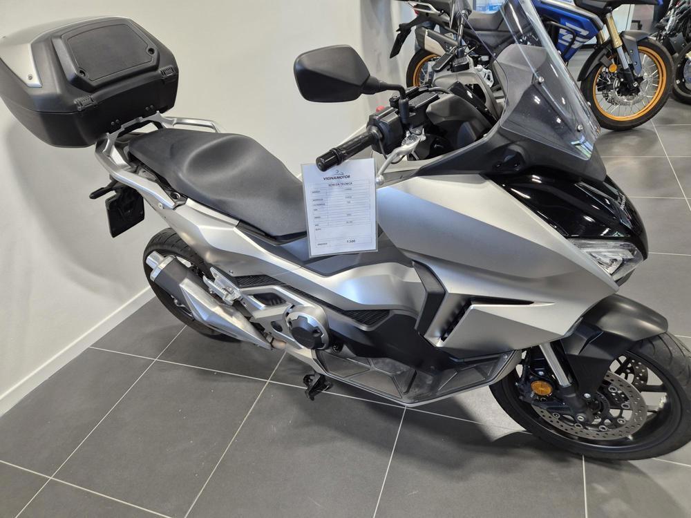 Honda Forza 750 DCT Urban (2021 - 24) (3)