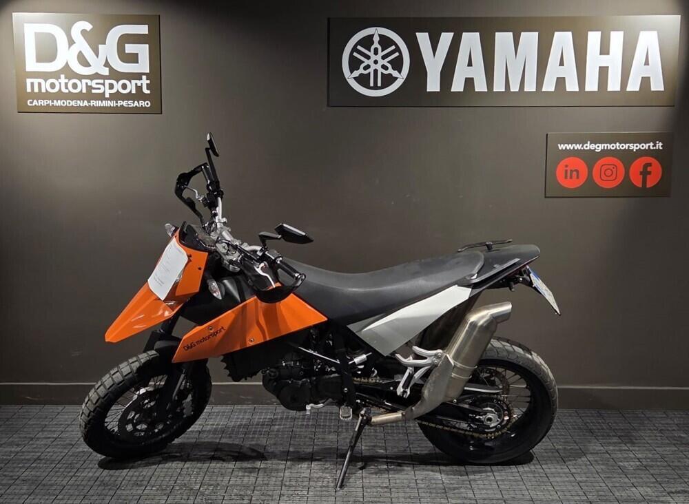 KTM 690 SMC (2008- 11) (3)