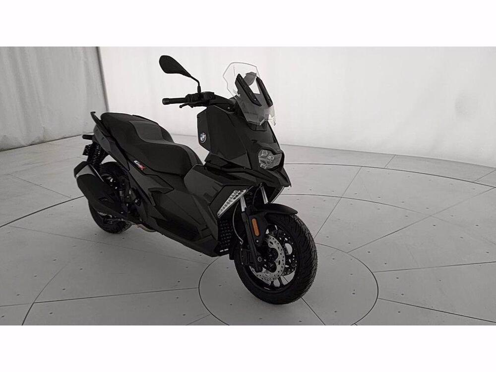 Bmw C 400 X (2025) (2)