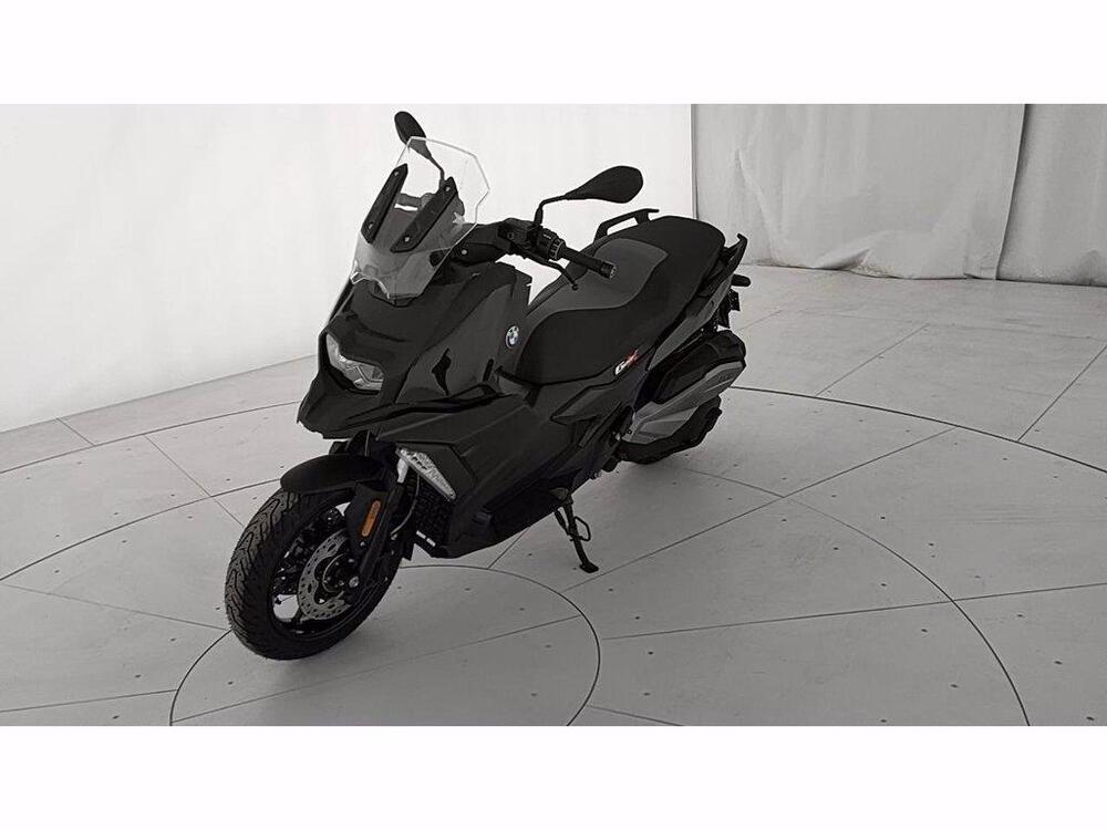Bmw C 400 X (2025) (4)