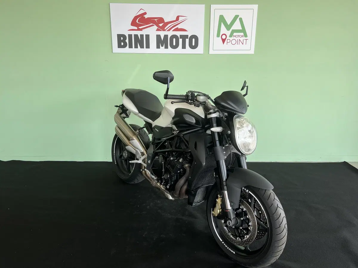 MV Agusta Brutale 920 (2011 - 12) (2)