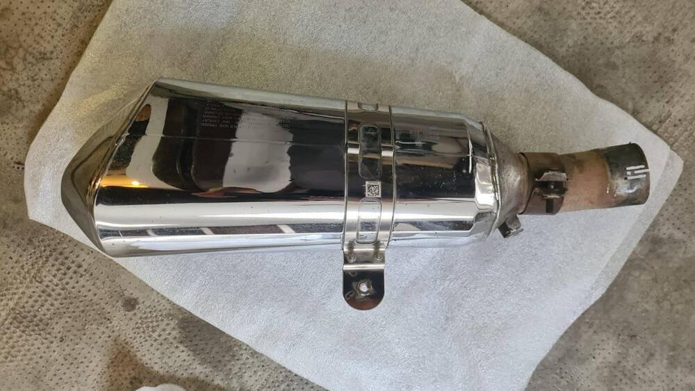 Scarico originale BMW R 1250 RT (anno 2019) (3)