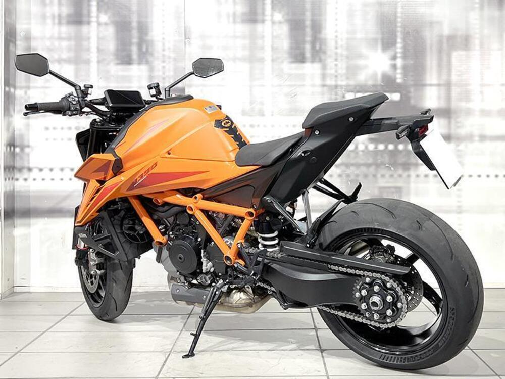 KTM 1390 Super Duke R (2024 - 26) (2)