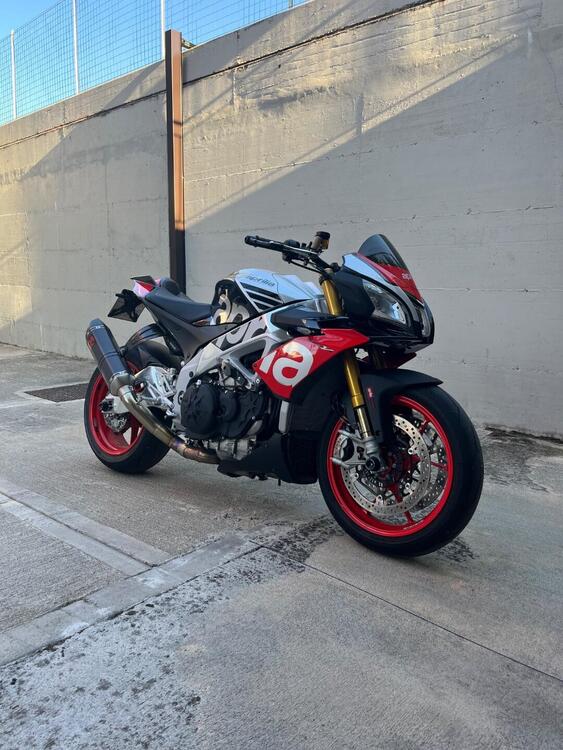 Aprilia Tuono V4 Factory (2017 - 18) (3)