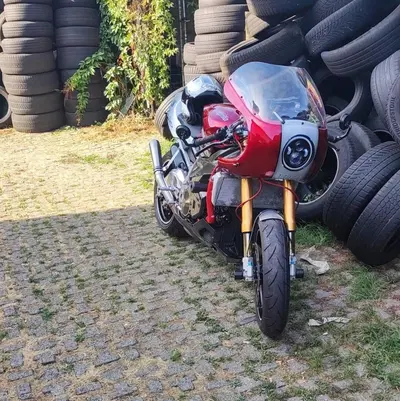 Aprilia Tuono 1000 R (2006 - 10) usata