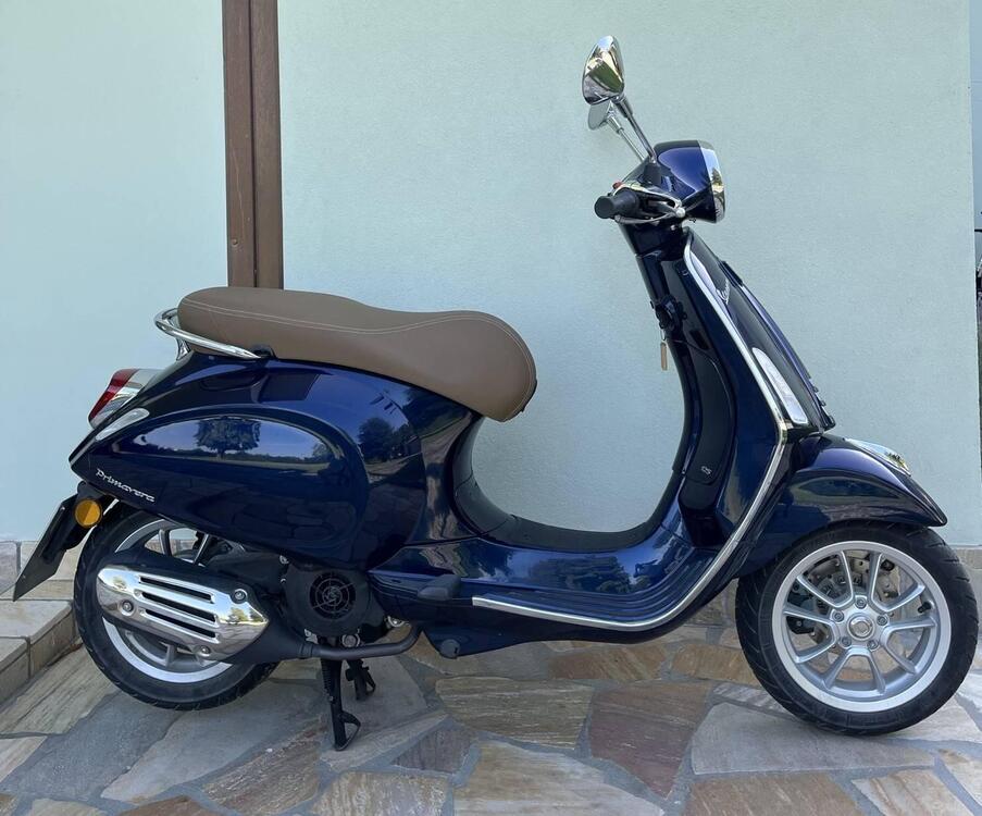 Vespa Primavera 125 3V i-get ABS (2017 - 18) (2)