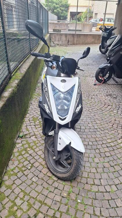 Kymco Agility 50 RS naked (2010 - 20) (2)