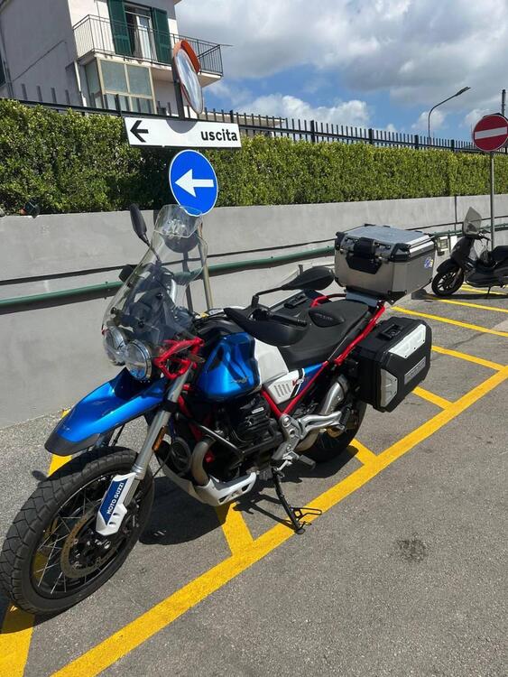 Moto Guzzi V85 TT (2024 - 25) (3)